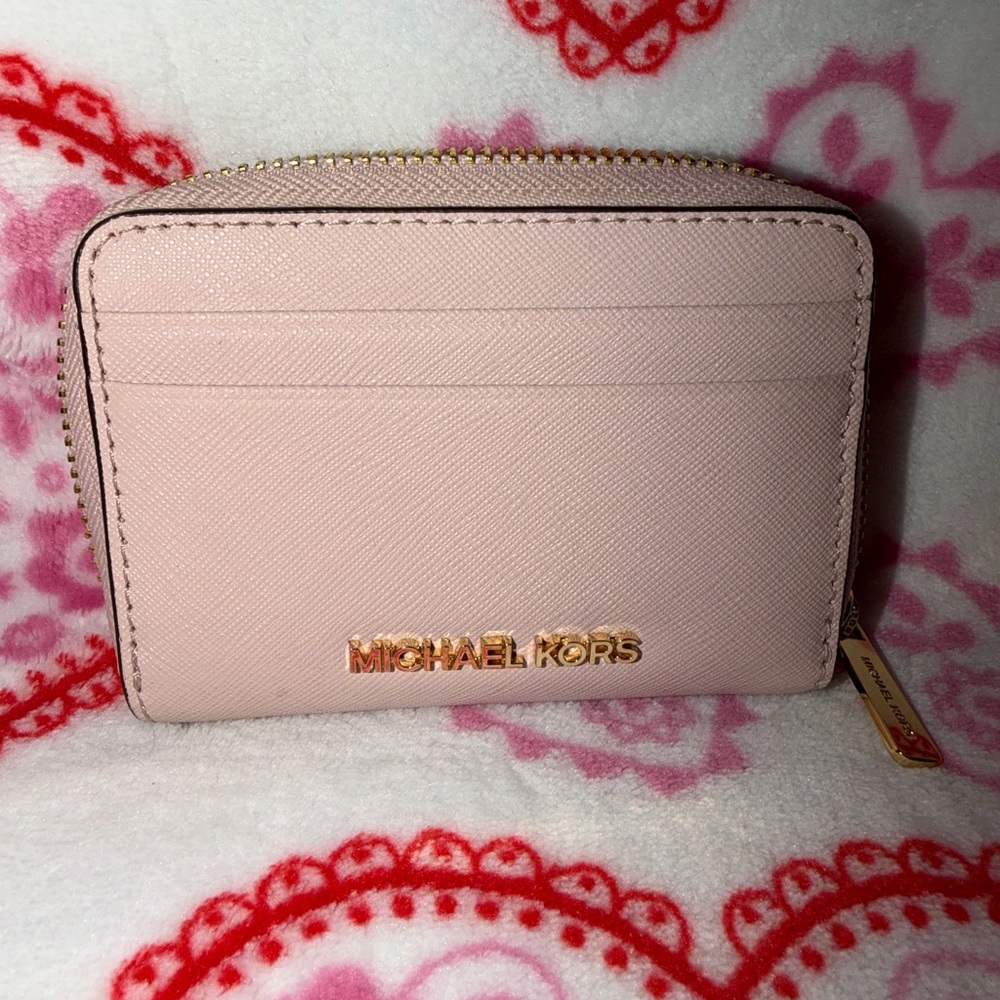Michael Kors Jet Set Blush Pink Saffiano Zip Card Wallet with Gold Logo